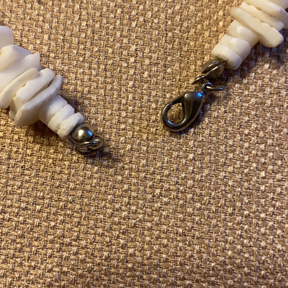 Shell necklace - Picture 2 of 2